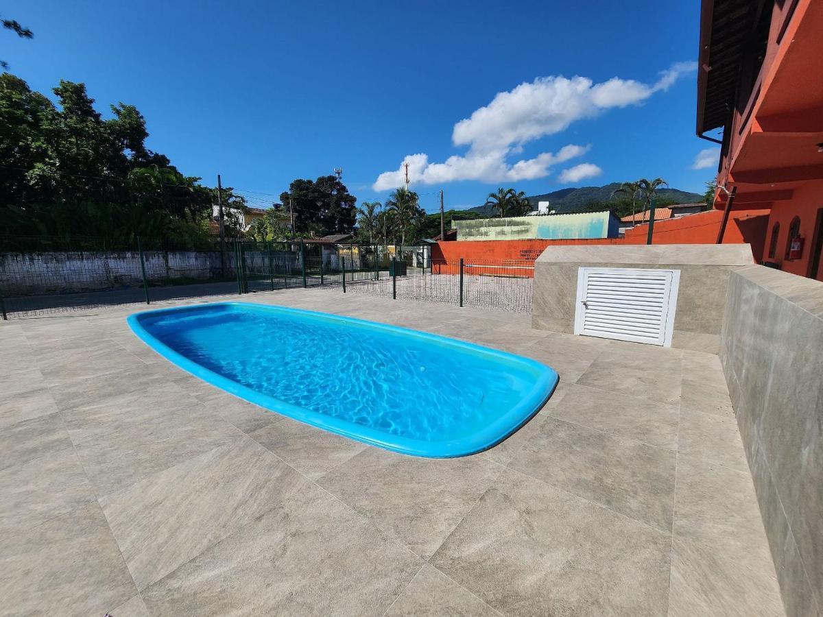 Apartamento 0001.04 - Maranduba - Apto - 2 - 8 Pessoas - 2 Quadras Do Mar - Piscina - Wi-fi Ubatuba